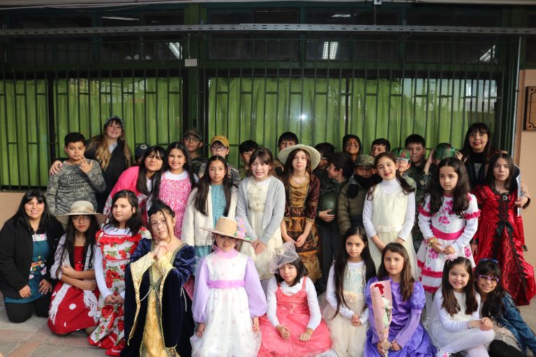 Presentación 4° básico B – Canción infantil “Estaba la Catalina”